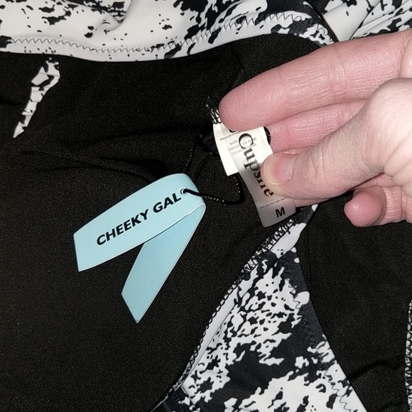 Cupshe bathing suit - Picture 4 of 4